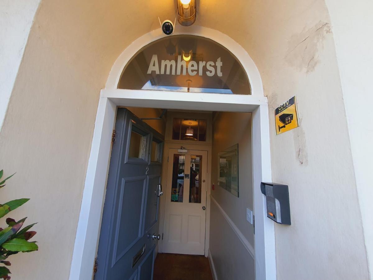 Amherst Брайтонн Экстерьер фото